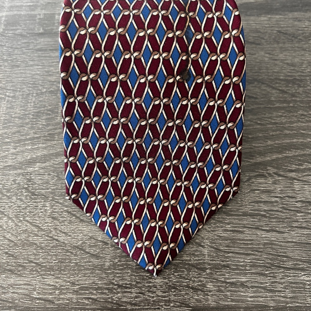 SAKS FIFTH AVENUE Exclusive Silk Tie Geometric Chainlink Pattern 58 X 3 1/2